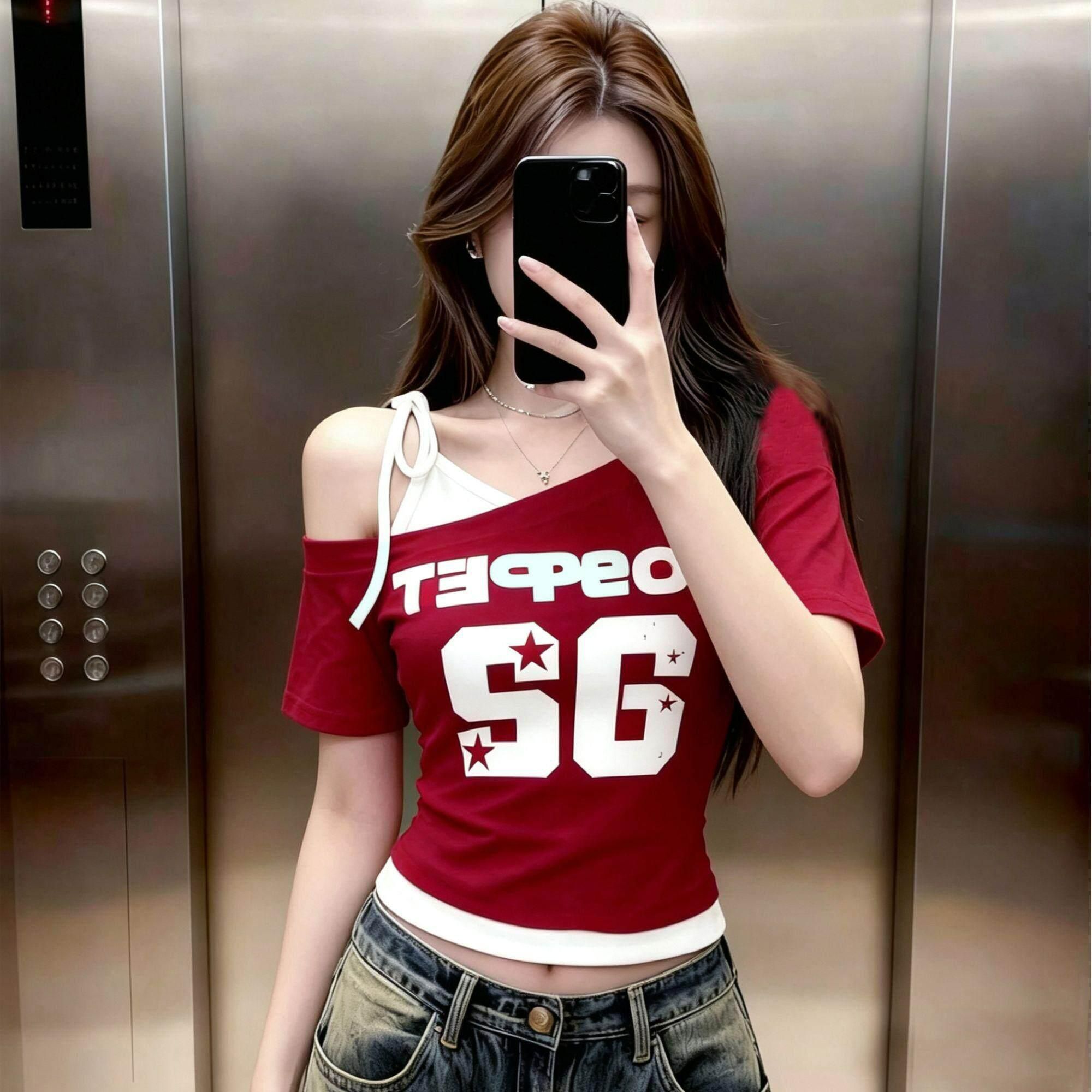 40 차가운 실크 코튼 프린트 핫걸 몸매 가꾸기 비스듬한 어깨 페이크 레이어드 배색 티셔츠 여성 아메리칸 오프숄더 반팔 맨위