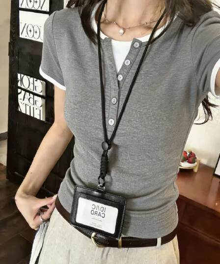 92 면 8 암모니아 Lun 회색 페이크 레이어드 V넥 반팔 티셔츠 여성 여름 헨리 칼라 동정 맨위