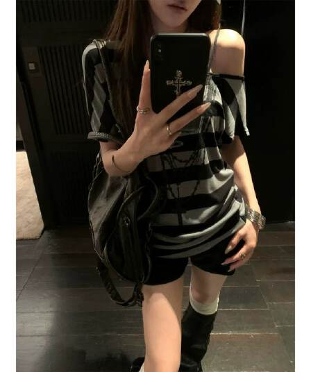 사람들 면 리브 비스듬한 어깨 반팔 티셔츠 여성 여름 느긋한 바람 루즈핏 순수한 욕망 맨위
