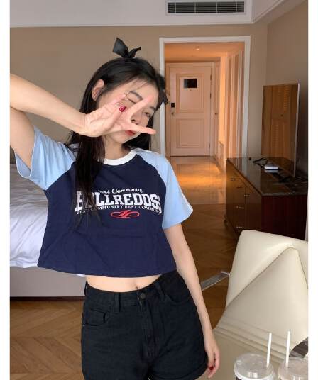 광저우 원단 원본 원단 아메리칸 레트로 알파벳 프린트 삽입 어깨 소매 반팔 여름 작은 키 맨위