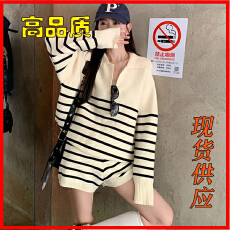 批发韩国东大门条纹套装韩系设计感宽松拼色POLO领毛衣<b class='q'>短裤</b>两件套