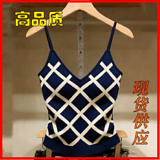 批发吊带辣妹法式背心针织新款修身复古上衣短款小众格纹设计感打底衫