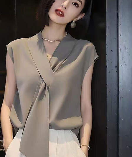 빛 요리 한 우아함 바람 민소매 V넥 리본 여성 셔츠 2026 여름 새로운 캐주얼 다용도 슬림해 보이는 연령 감소 맨위
