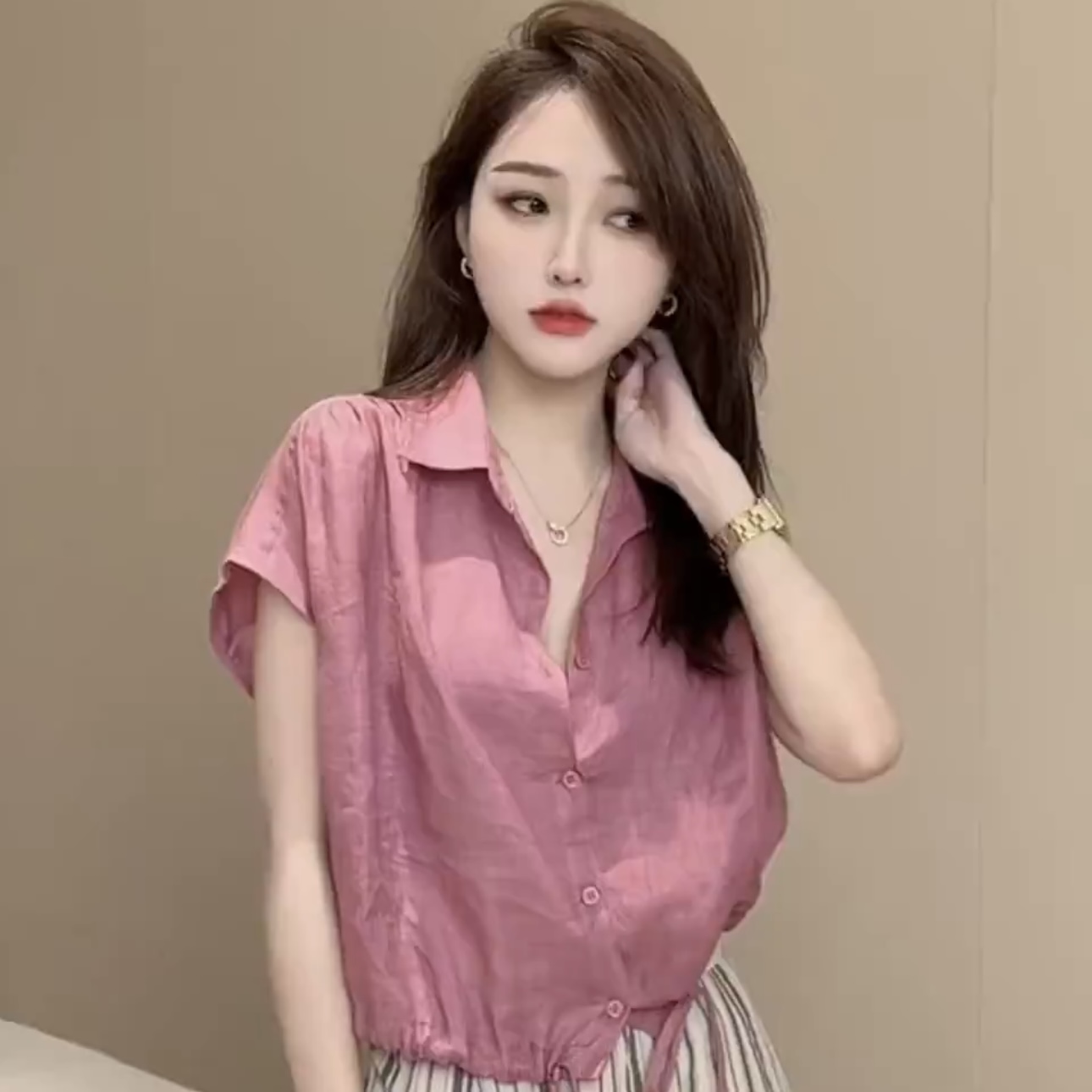 2026 년 여름 새로운 전통 떠 다니는 항구 바람 품격 연령 감소 차가운 센스 라미 반팔 셔츠 맨위 여성