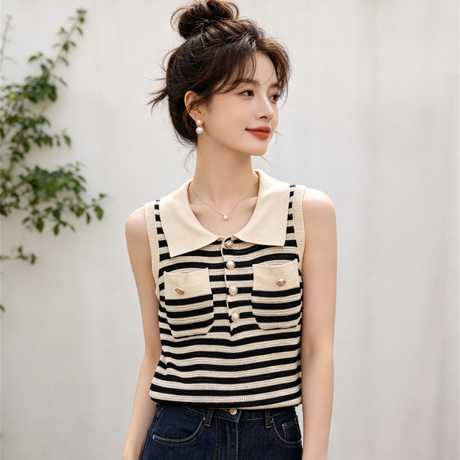 빛 럭셔리 고급 물품 클래식 작은 샤넬 스타일 스트라이프 배색 니트 조끼 여성 여름 연령 감소 단추 민소매 맨위