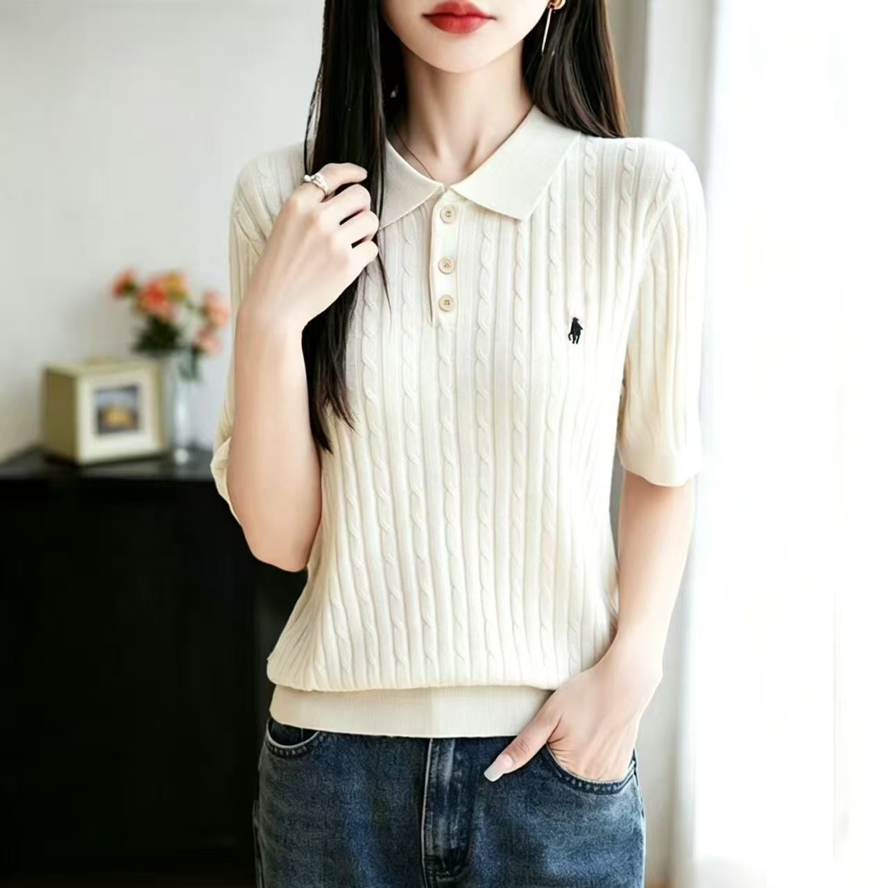 여름 설치 새로운 POLO 칼라 반팔 여성 폴로 칼라 반소매 얇고 가벼운 부드럽다 주간 실크 양모 조끼 자수 티셔츠
