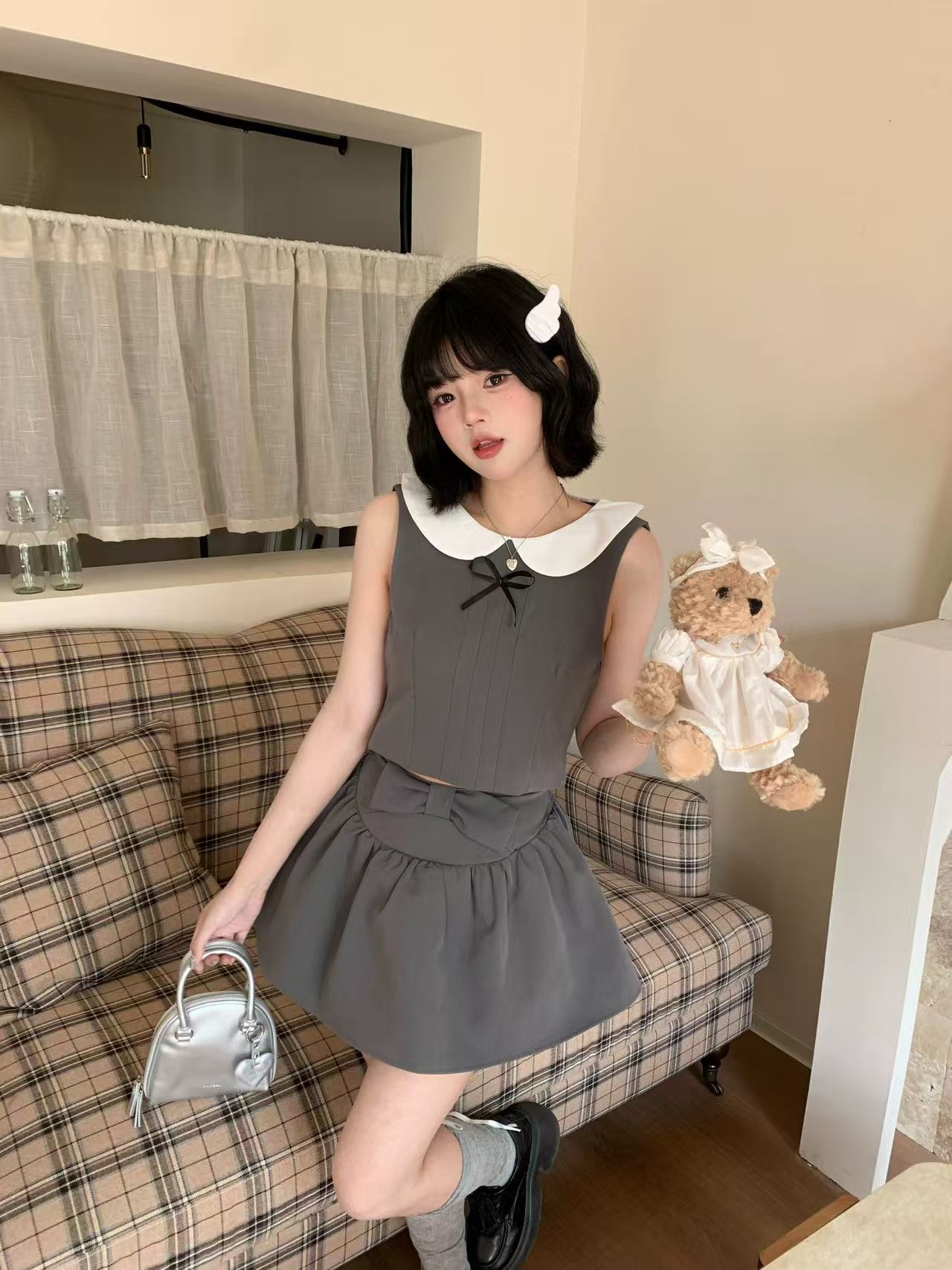 어리석은 ~보다 달콤한 sweety miu 부서 천 금빛 바람 나비 매듭 민소매 맨위 반신 스커트 회색 세트 여성 여름