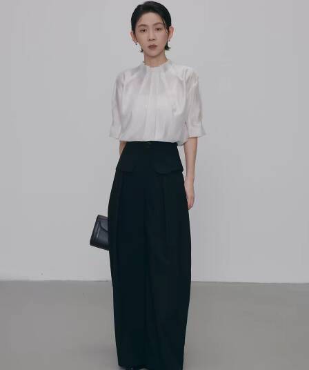 품격 출퇴근 오른쪽 실크 핀치 Pleat 반소매 여성 셔츠 디자인 센스 셔츠 편안함 마이크로 ~을 통해 의류 여름