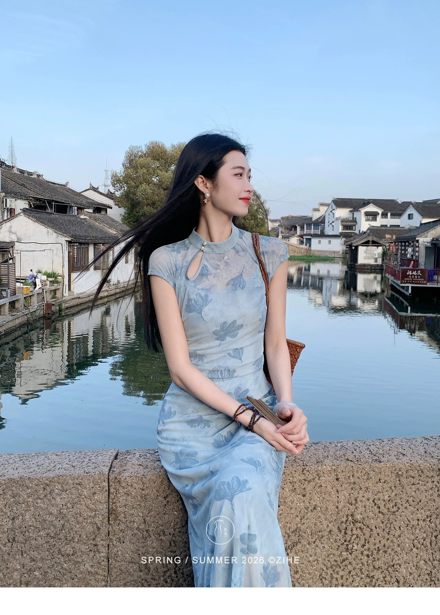 링 茜 거만한 와우 물 라임 블루 지앤 새로운 중식 식물 플러시 치파오 여성 봄 여름 블라우스 슬립 밝은 아름다운 드레스