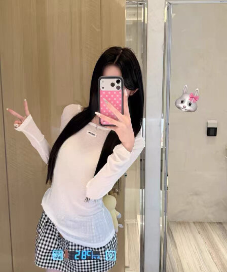 투피스 슈트 미니멀리즘 라운드 넥 자외선 차단 티셔츠 여성 봄 여름 익스트림 제인 바람 긴팔 맨위 체크무늬 반 스커트 치마 외부 가져 가라.