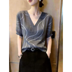 批发通勤风V领短袖上衣女灰色显瘦设计感气质<b class='q'>衬衫</b>超好看<b class='q'>时尚</b>别致2026