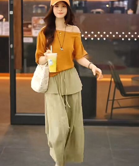 부드러운 찹쌀 한 단어 여름 비스듬한 칼라 오프숄더 미니멀리즘 바람 패션 다용도 오프숄더 티셔츠 맨위 바지