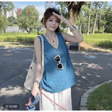 批发晓溪服饰夏季新款宽松复古设计感显瘦通勤吊带<b class='q'>V领</b>无袖➕裤子