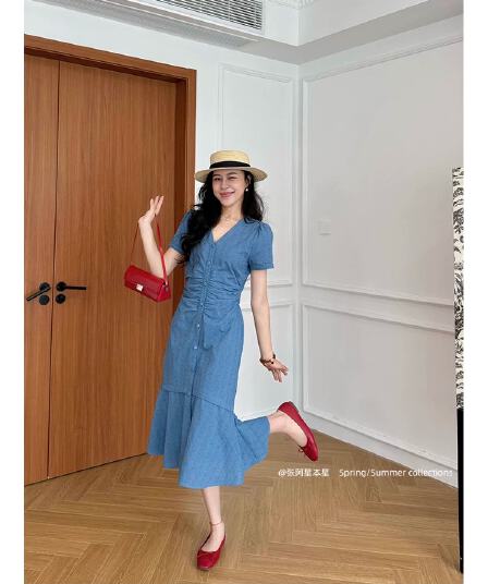 장 A 스타 흰 치마 남자 여름 프랑스식 낭만주의 바람 V넥 프릴 치마 품격 슬림해 보이는 허리 수축 드레스