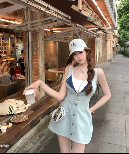 한 부서 파란색 데님 싱글 줄 버튼 민소매 여성 드레스 여름 작은 키 순수한 욕망 핫걸 허리 수축 한 마디 짧은 치마