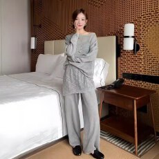 批发女装韩系针织上衣屁帘裤两件套装<b class='q'>春</b>季2026超火穿搭一整套