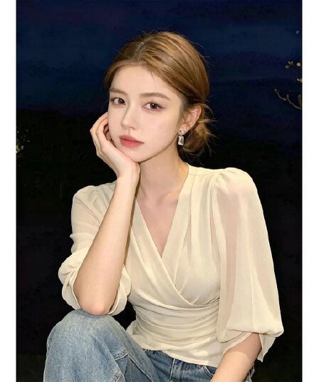 V넥 십자가 시폰 셔츠 여성 여름 디자인 센스 뒤로 스트랩 허리 수축