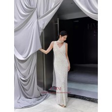 批发春秋法式重工轻奢小众白色丝绒<b class='q'>礼服</b>女年会氛围亮片吊带飘带<b class='q'>长裙</b>