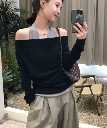 프랑스식 느슨함 센스 느긋한 비스듬한 어깨 페이크 레이어드 행침 목 조끼 2025 패션 슬림해 보이는 스웨터 분위기 센스 품격 여성