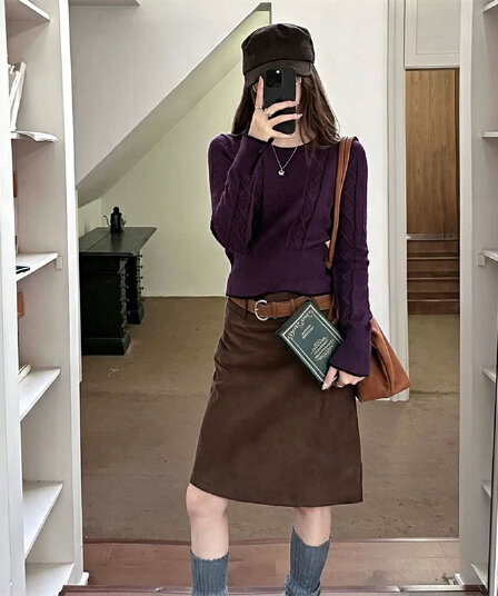 가을 겨울 새로운 한 부서 디자인 센스 배색 홀로우 아웃 긴팔 니트 스웨터 여성 인사이드 가져 가라. 슬림해 보이는 풀오버 맨위 여성