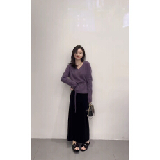 批发慵懒风紫色长袖针织衫毛衣<b class='q'>女</b>秋季新款韩系高腰中长款<b class='q'>半身裙</b>套装