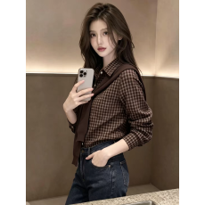 批发秋季咖色<b class='q'>格子</b>衬衫叠穿披肩气质两件套女通勤穿搭宽松显瘦长袖上衣
