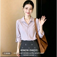 批发长袖<b class='q'>衬衫</b>女款早秋季高级感气质女士巨好看<b class='q'>衬衣</b>