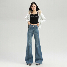 批发实拍微喇牛仔裤<b class='q'>女</b>2026新款春高腰显瘦垂感版型超好看小个子喇叭<b class='q'>裤</b>