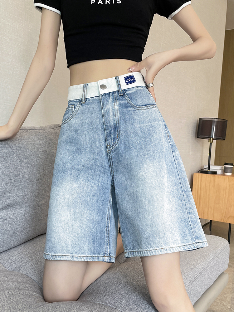 실사 하늘색 데님 반바지 여성 여름 얇은 스타일 2026 년 새로운 하이웨이스트 슬림해 보이는 스트레이트 5 점 중 바지