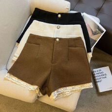 批发实拍 秋季新款甜美洋气钻扣<b class='q'>蕾丝</b>边设计三分<b class='q'>短裤</b>女阔脚裤女