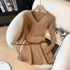 批发实拍 V领长袖腰带<b class='q'>针织</b>裙女辣妹复古修身显瘦百褶<b class='q'>针织</b>短裙女带腰带