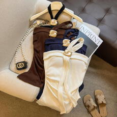 批发实拍 纯欲甜辣妹一字肩挂脖抹胸吊带背心不规则掐腰无袖上衣