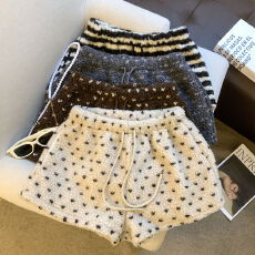 批发实拍 甜美风爱心<b class='q'>印花</b>抽绳休闲裤女冬季高腰显瘦阔腿裤<b class='q'>短裤</b>热裤