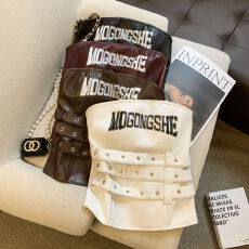 批发实拍 酷飒辣妹风短款PU皮抹胸<b class='q'>背心</b>女显瘦露背性感<b class='q'>露</b><b class='q'>脐</b>上衣设计感