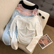 实拍 纯欲长袖方领蝴蝶刺绣喇叭袖修身外穿打底上衣百搭T恤女