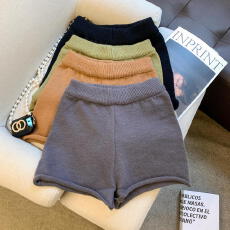 批发实拍 极简风高腰显瘦针织短裤女秋<b class='q'>冬</b>松紧腰卷边透气舒适百搭裤