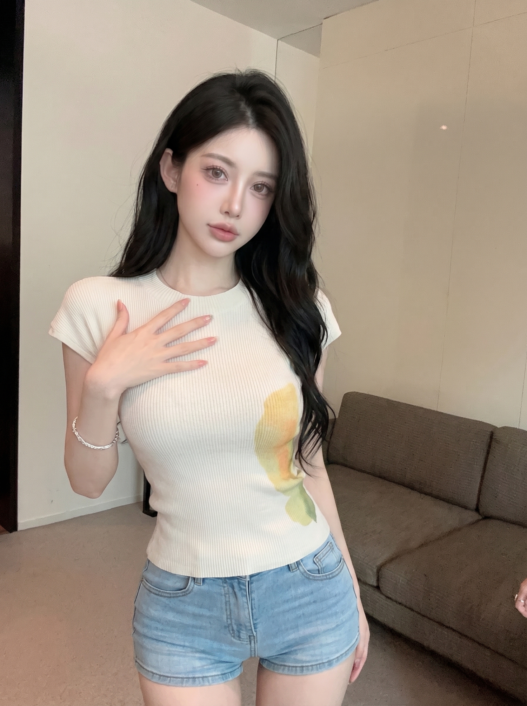 실사 고유 한 해바라기 프린트 맨위 여성 여름 핫걸 섹시함 몸매 가꾸기 슬림해 보이는 라운드 넥 작은 날다 소매 짠 셔츠