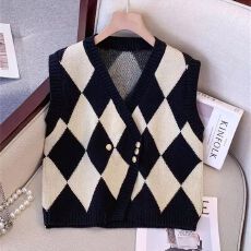 批发<b class='q'>北极</b><b class='q'>绒</b>【腈纶35%锦纶40%PBT25%】不规则背心马甲针织毛衣无袖上衣