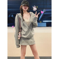 批发【套装】春秋季<b class='q'>运动服</b>套装女休闲宽松显瘦连帽卫衣短裙两件套
