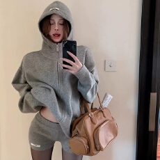批发复古灰色连帽毛衣<b class='q'>外套</b>女2026秋冬季宽松拉链针织上衣短裤两件套装