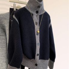 批发秋冬穿<b class='q'>搭</b><b class='q'>外</b><b class='q'>搭</b>时尚小香风黑色针织上衣慵懒风高级感翻领套头毛衣女