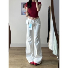 批发小个子<b class='q'>白色</b>不贴腿低腰微喇<b class='q'>牛仔裤</b>女2026春夏新款显瘦耐脏喇叭裤子