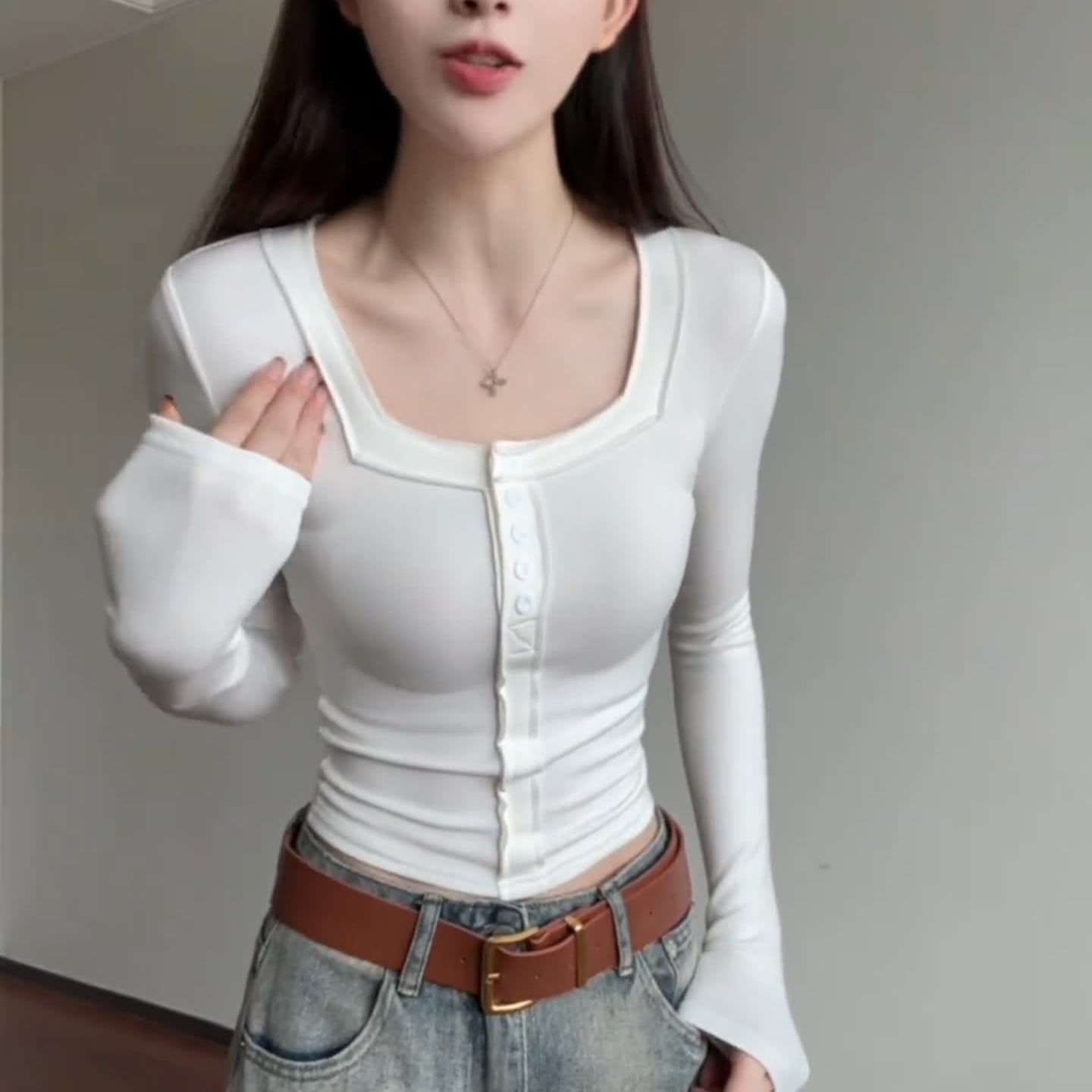 프랑스식 순수한 욕망 바람 광장 칼라 쇼트 스타일 기본 셔츠 여성 봄 가을 긴팔 티셔츠 맨위