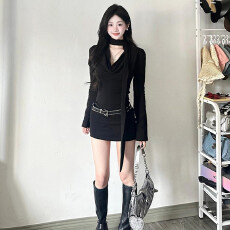 批发约会钓系黑色长袖<b class='q'>连衣裙</b>女春设计感修身显瘦包臀短裙子
