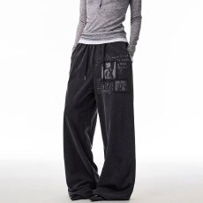 批发新款秋季美式复古做旧<b class='q'>印花</b>休闲卫<b class='q'>裤</b>男女宽松直筒运动垂感阔腿长<b class='q'>裤</b>