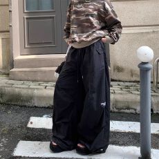 批发【原版塔丝隆复合美式廓形松紧腰降落伞<b class='q'>工装裤</b>宽松皱褶口袋休闲裤