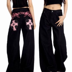 新款潮牌粉色十字架重工拼皮牛仔裤女夏季新款美式高街显瘦直筒裤