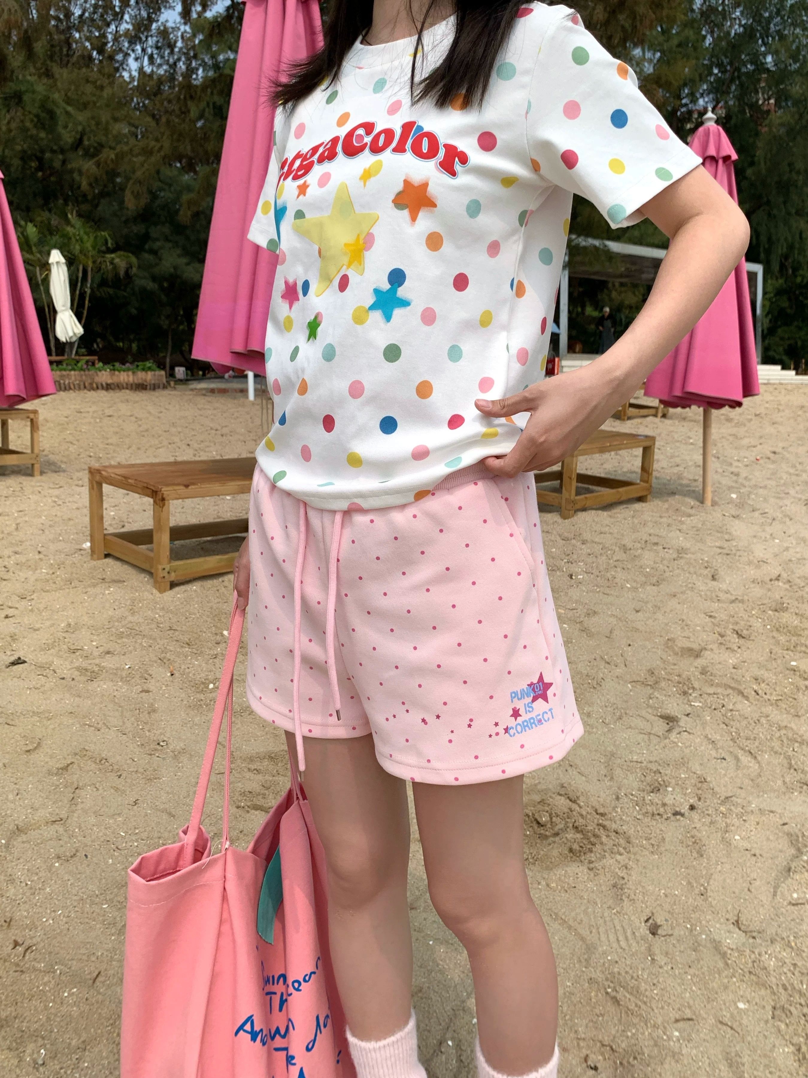 3 차원 허리 머리 조수 브랜드 도트 무늬 프린트 펌프 로프 3 점 바지 여성 2026 여름 핫걸 도파민 스트레이트 반바지