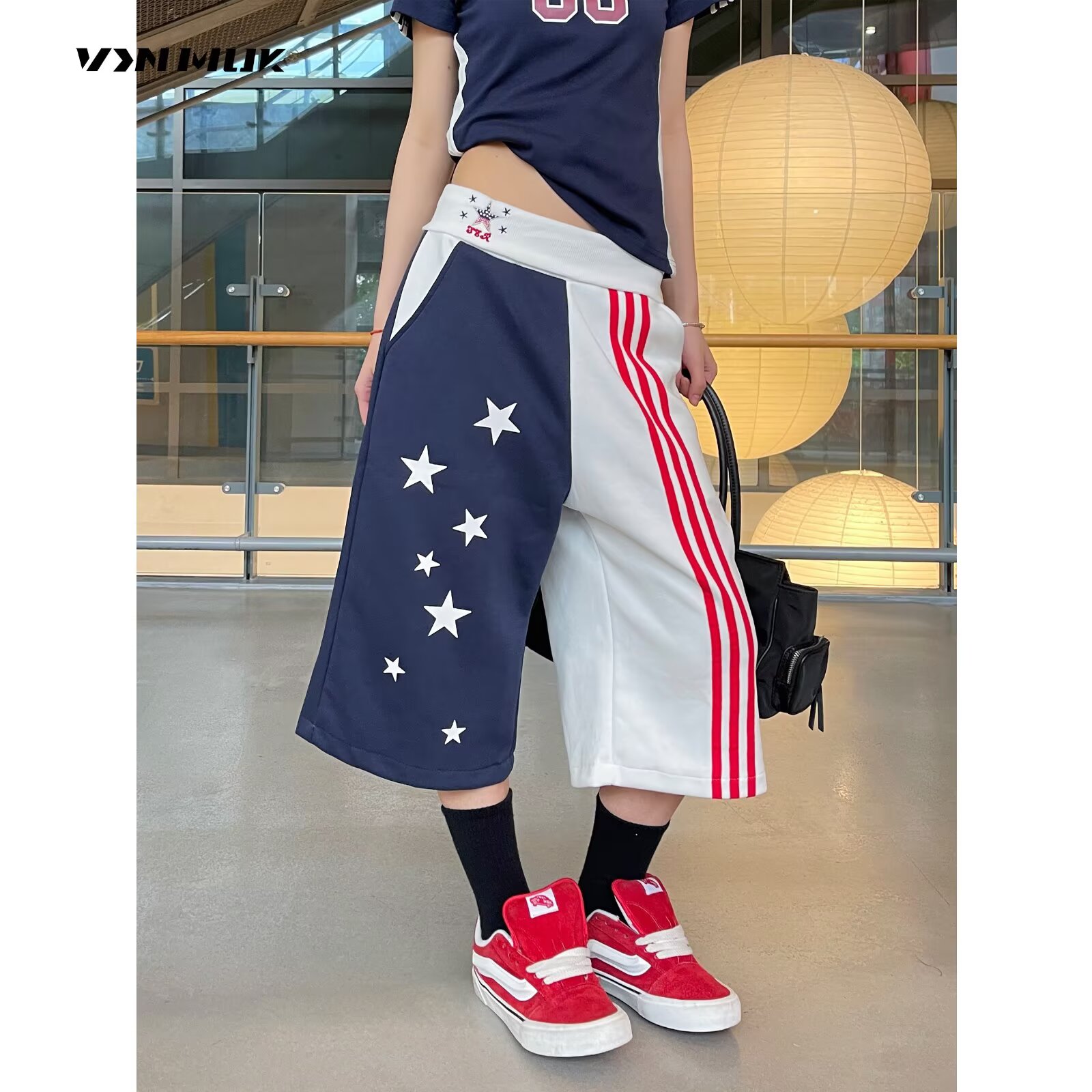 반바지 2026 여름 새로운 루즈핏 스트레이트 러닝 운동 바지 뒤집다 허리 패치워크 배색 프린트 7부 바지