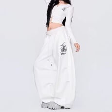 批发街舞美式<b class='q'>嘻哈</b>拼色腰头设计感玫瑰休闲爵士舞弯刀<b class='q'>裤</b>女夏休闲阔腿<b class='q'>裤</b>